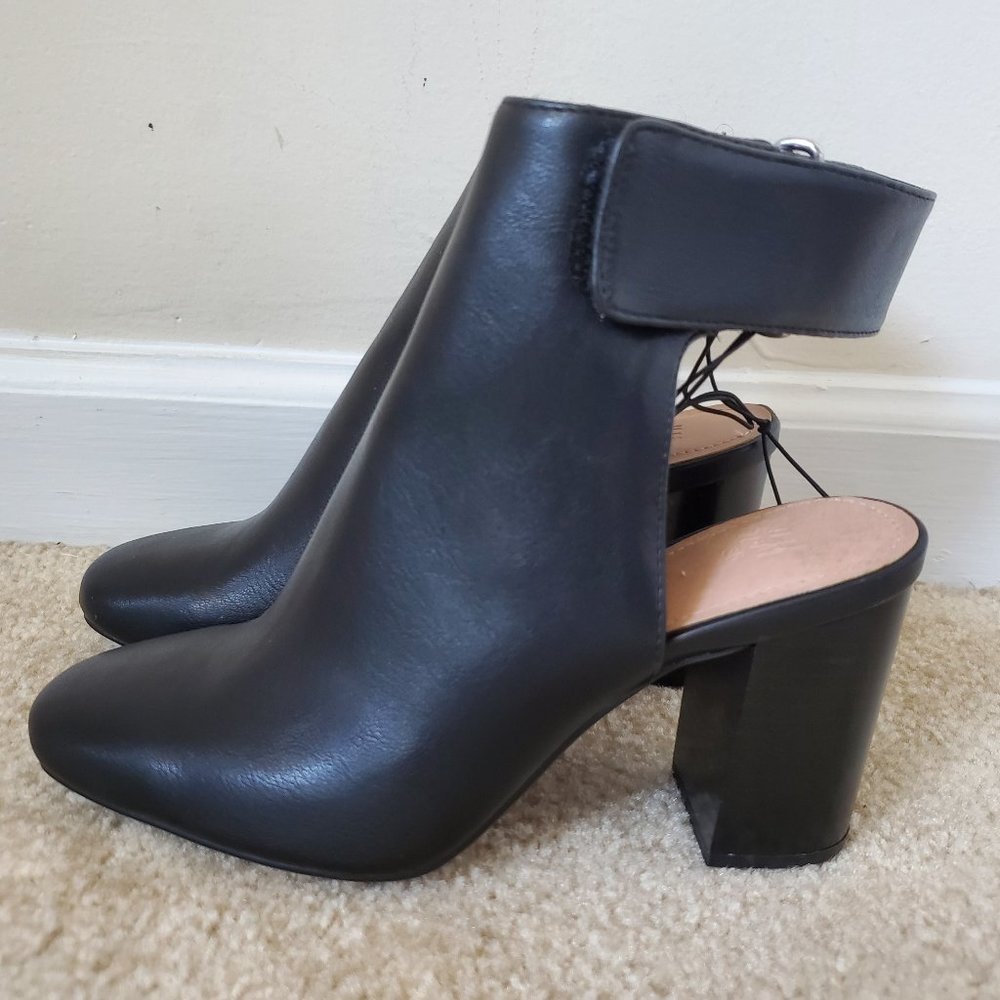 Open-heeled Boots